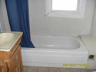 4th image of 3653 W Shakespeare Ave