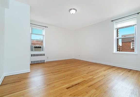 5th image of 67-11 Yellowstone Blvd #6H