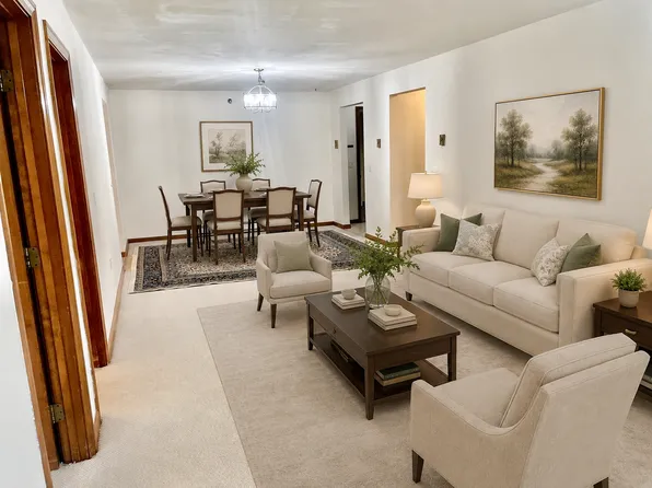 10 Wrentham Rd APT 305, Worcester, MA 01602