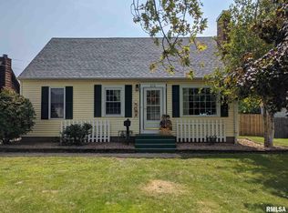 810 Morris St, Washington, IL 61571