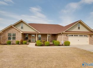 28227 Ferguson Ln, Athens, AL 35773
