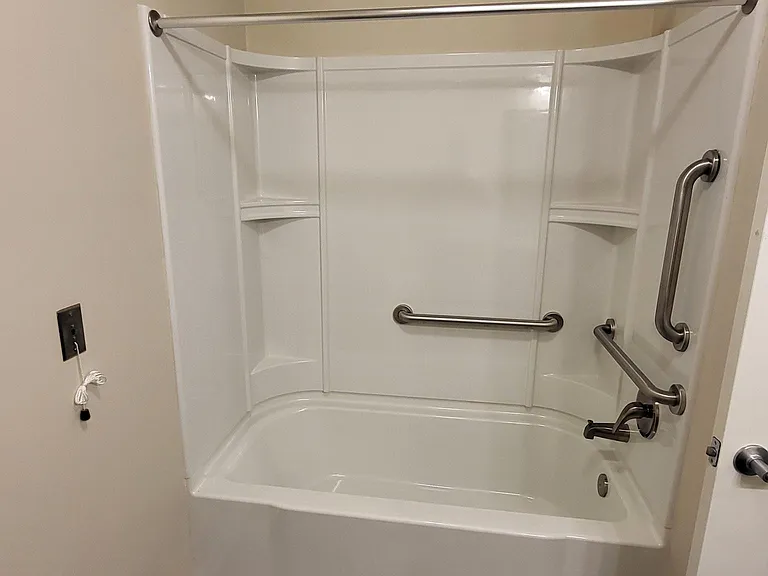 8535 Halcyon Pointe Dr — Photo 6