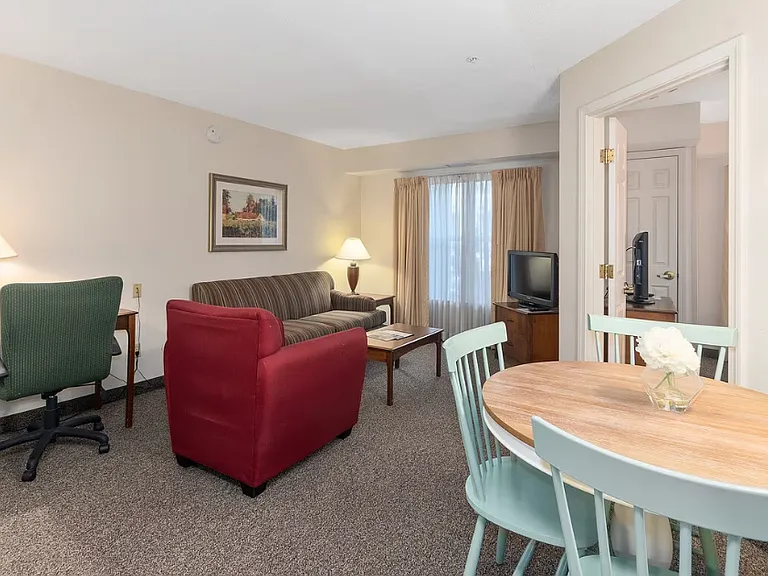 Residences at Daniel Webster — Photo 20