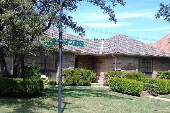 2nd image of 15105 Cypress Hills Dr