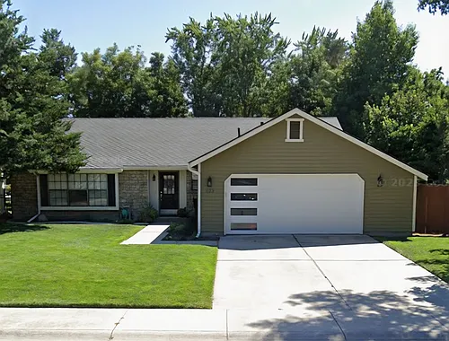 105 E Twin Willow Dr Photo 1 105 E Twin Willow Dr Photo 1