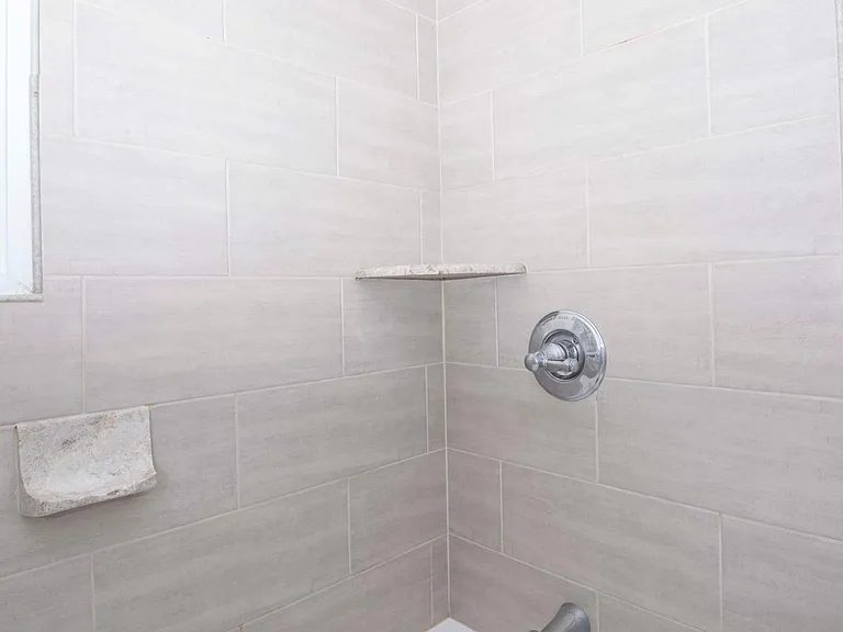 267 Hoover Ave — Photo 8