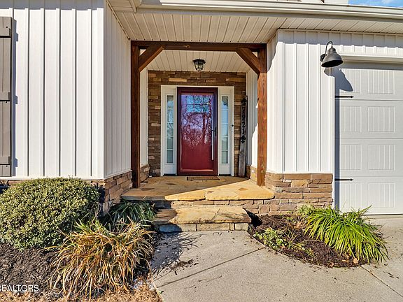 2nd image of 7921 Juneau Ln