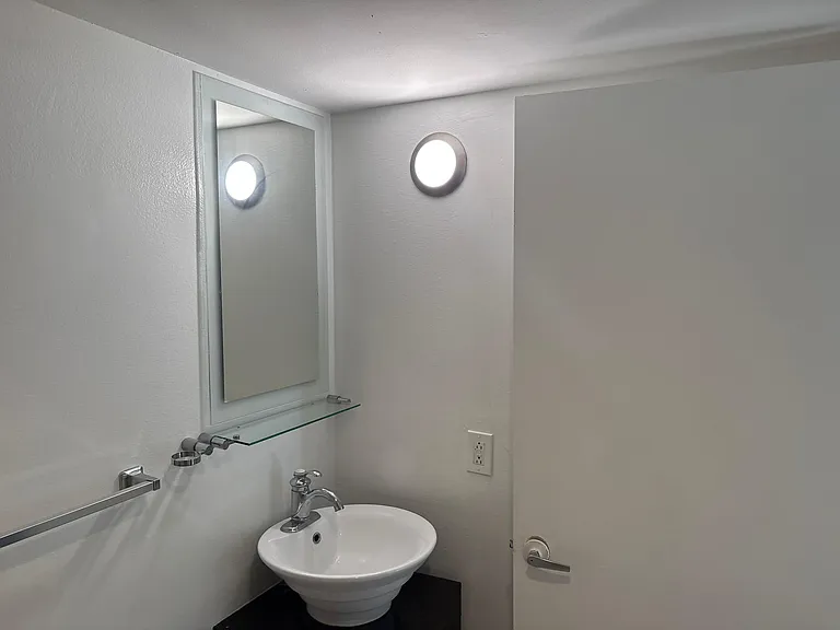 701 S Madison Ave #315 — Photo 2