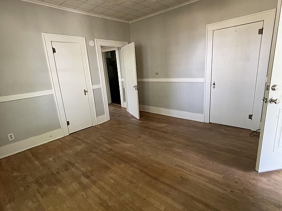 4th image of 301 Haynes St