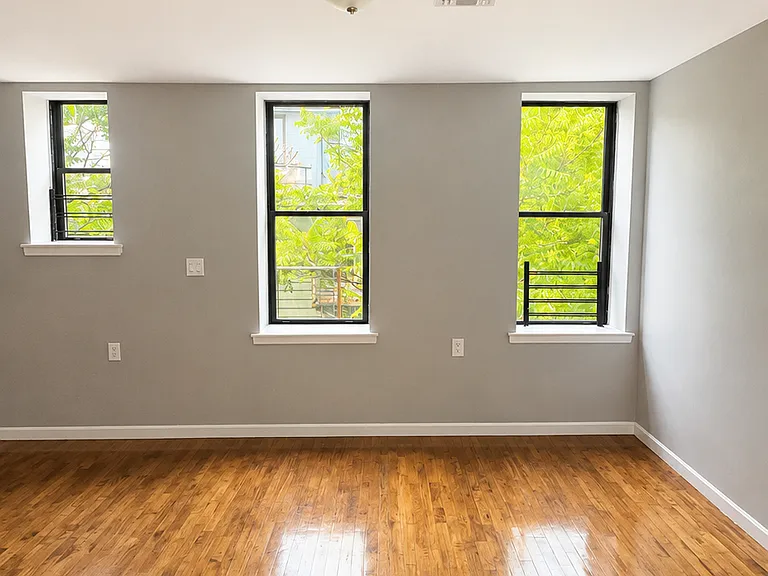 297 Hawthorne Ave #3F — Photo 14