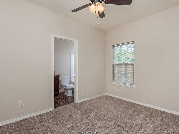 3rd image of 402 Ash St #1