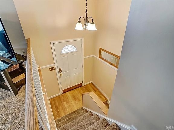 5th image of 157 Schloss Ln