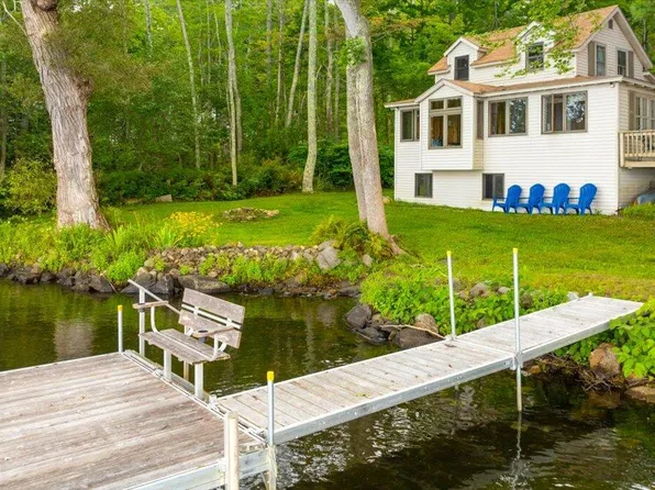 25 Harris Lane, Winthrop, ME 04364