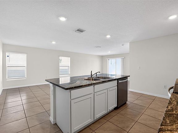 4th image of 451 Sunlit Coral St