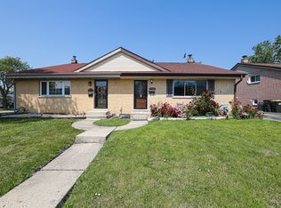 9406 N Oak Ave, Des Plaines, IL 60016
