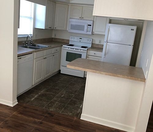2nd image of 200 Jody Ct #B