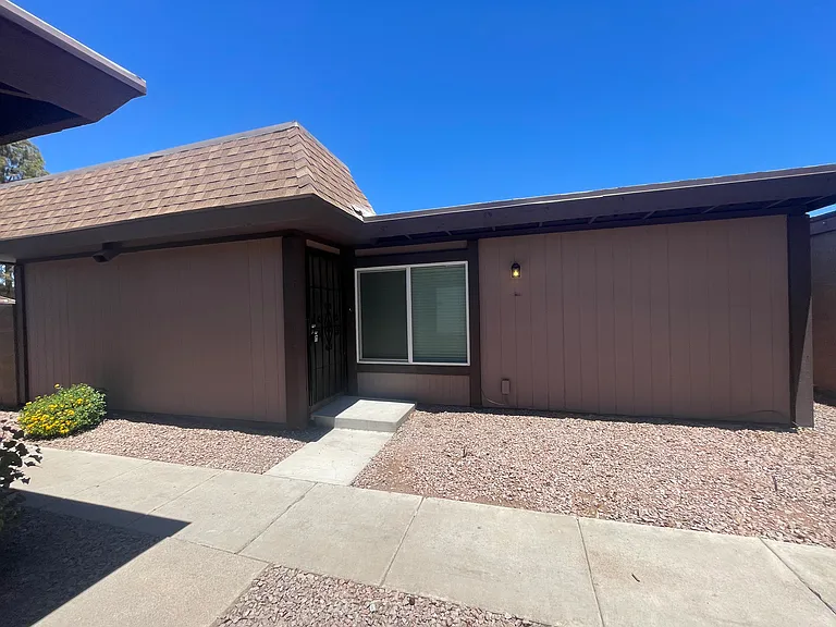 916 S Hacienda Dr #C — Photo 18