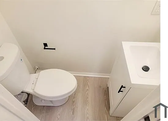 2 bed, 1134 sqft, $2,300 — Photo 3