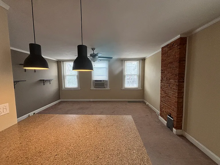 143 E 7th Ave #2 — Photo 5