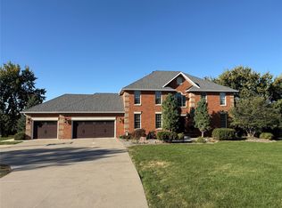 1901 Fairway Dr, Indianola, IA 50125