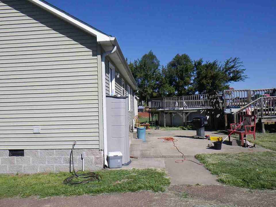 2nd image of 398 Marshall Dr