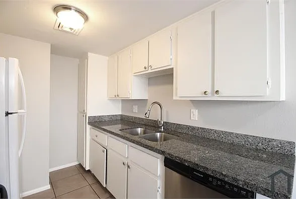 860 E Brown Rd #32 — Photo 5