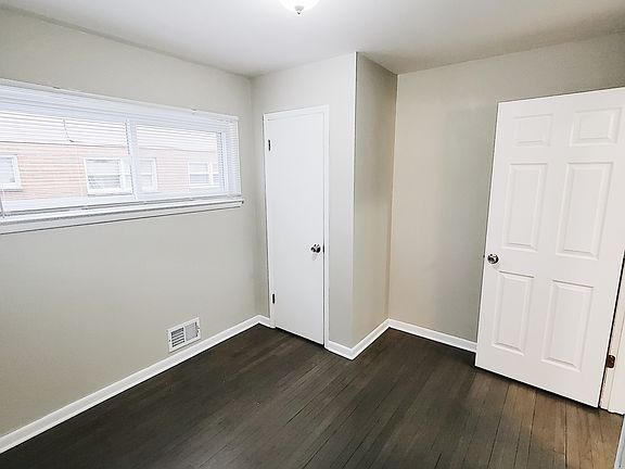 3rd image of 5544 S O'Brien Ave Unit 1