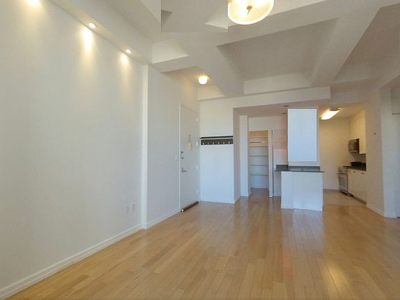 3rd image of 99 John St APT 2401