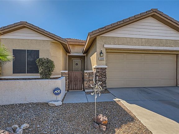 3rd image of 5949 Falconer Ave