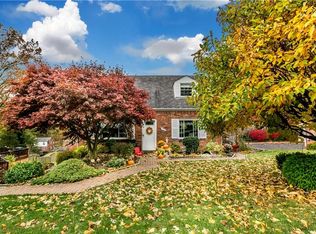 182 Lynn Dr, Pittsburgh, PA