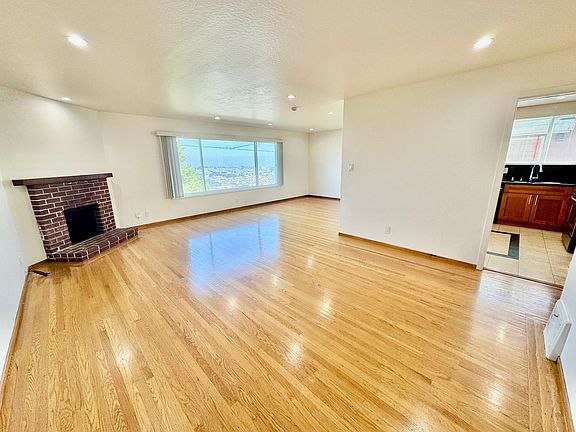 4th image of 62 Dalerose Ct