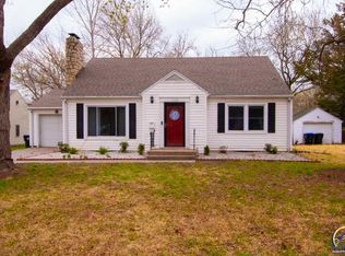 1168 SW Warren Ave, Topeka, KS 66604