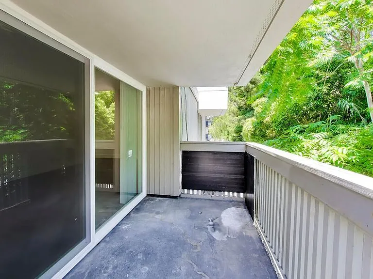 319 Poplar Ave #5 — Photo 12