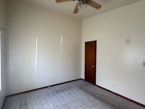 2nd image of 1850 Ivy Ln #2
