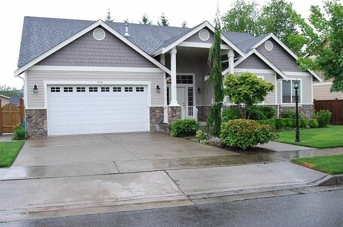 Front view of home