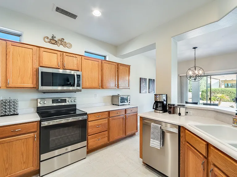 16820 W Palisade Trail Ln — Photo 8