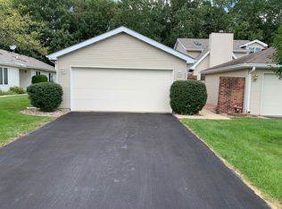430 Deerpath Dr W, Schererville, IN 46375