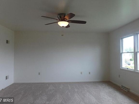 3rd image of 238 Pattison Dr