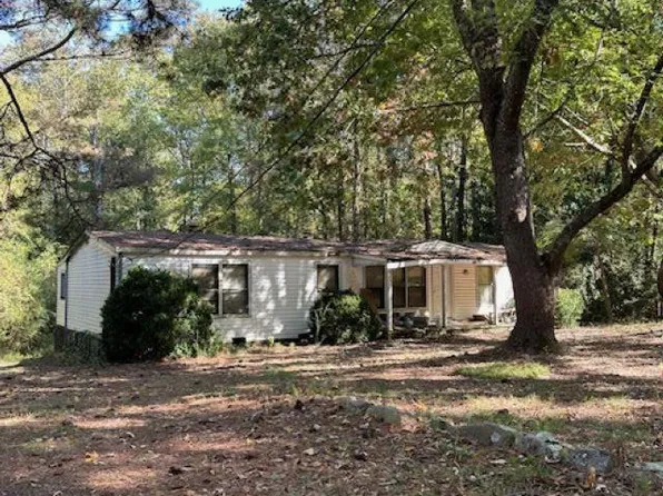 121 Park Dr, Leeds, AL 35094