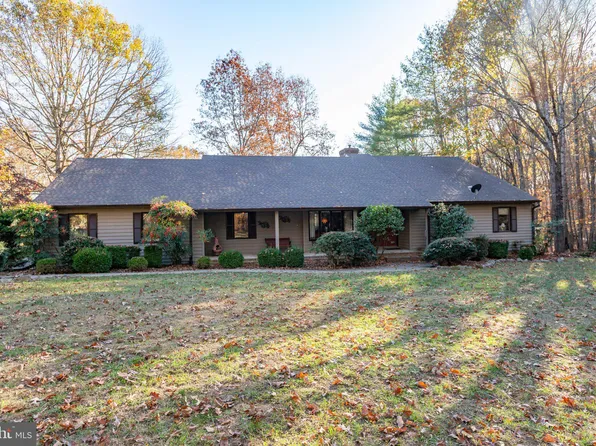 14445 Kings Grant Ln, Doswell, VA 23047