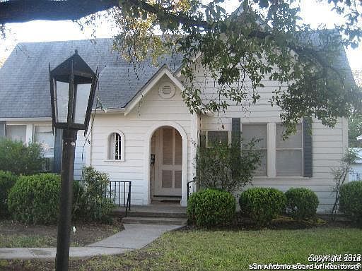 2nd image of 1118 E Highland Blvd