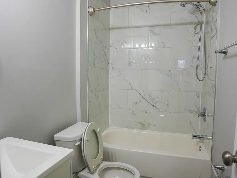 2942 Edmondson Ave — Photo 5
