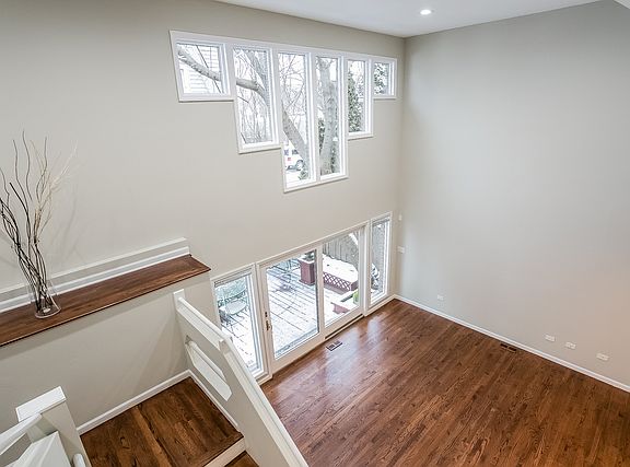 4th image of 943 Central Ave #943