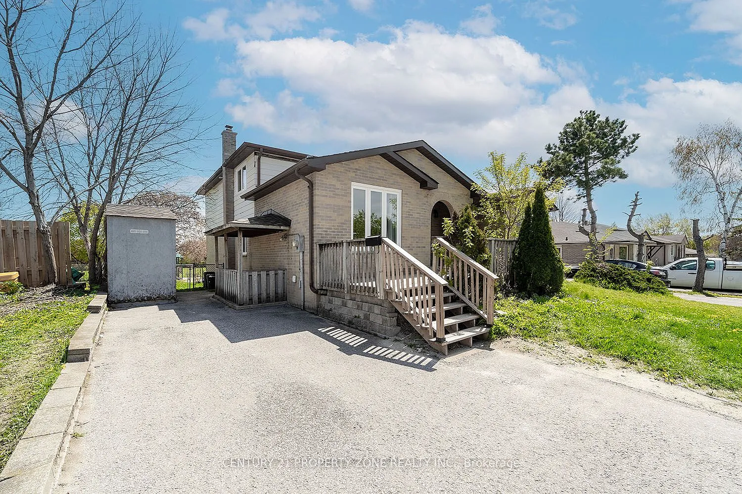 39 Sylvia St photo 1