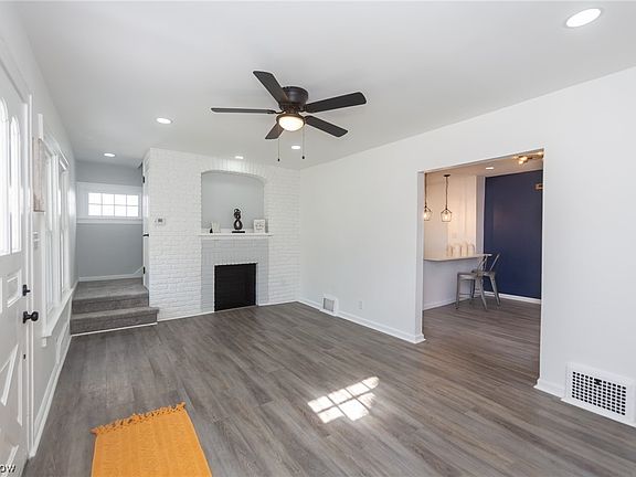 3rd image of 14522 Garfield Ave