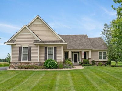 238 Muirfield Trl, Hudson, WI, 54016