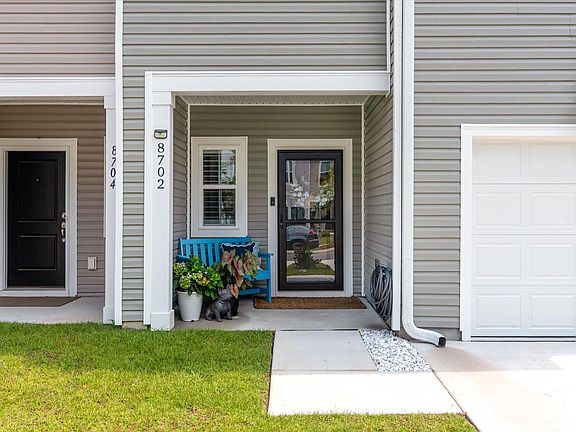 3rd image of 8702 Silver Perch Ln