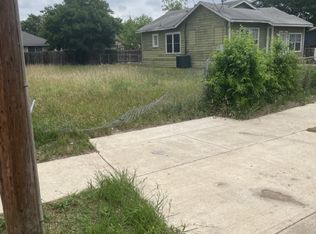 225 W Petaluma Blvd #22, San Antonio, TX 78221