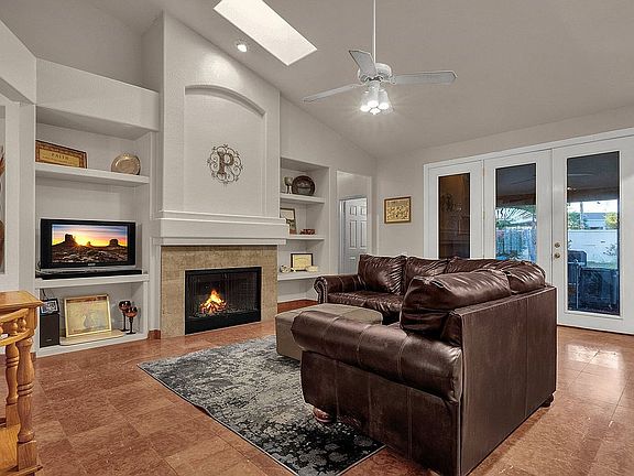 3rd image of 21282 N 66th Ln
