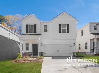 4013 Woodland View Dr, Charlotte, NC 28215